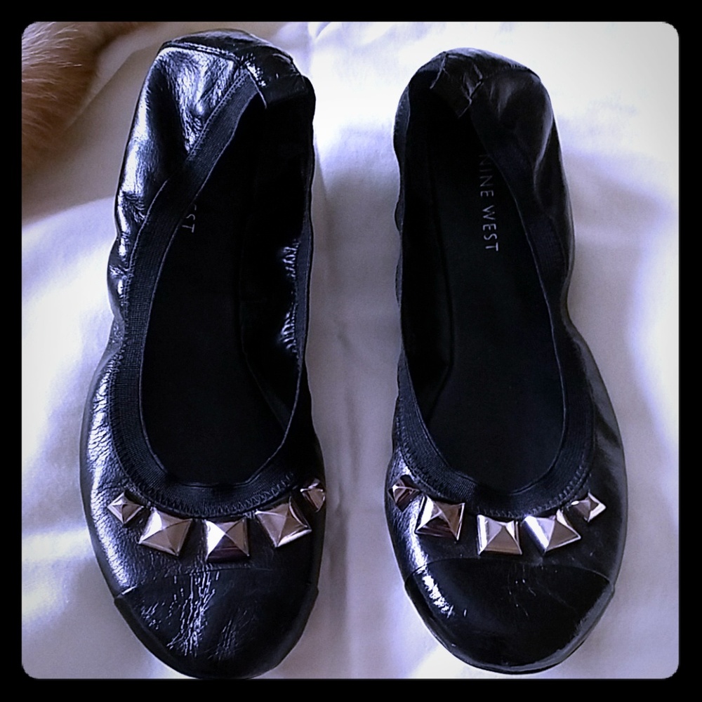 Nine West Ballerina Shoes w Metal Grommets NWOT